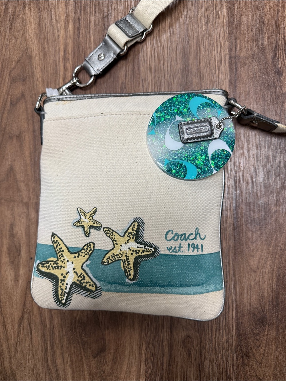 Coach Cream Canvas Crossbody with Teal Starfish Motif - Picture 1 of 11